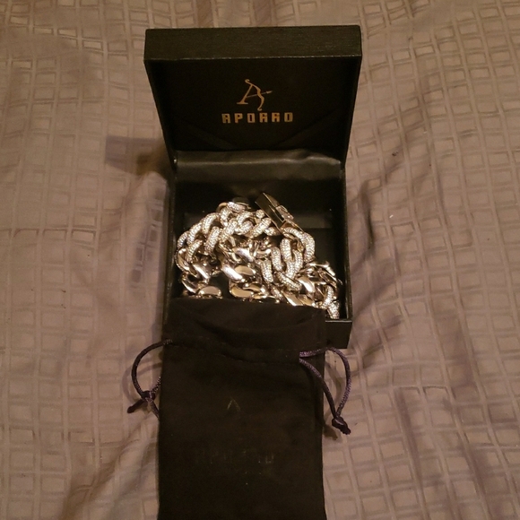 Custom Simulated Diamond Cuban Link Chain - Picture 4 of 5